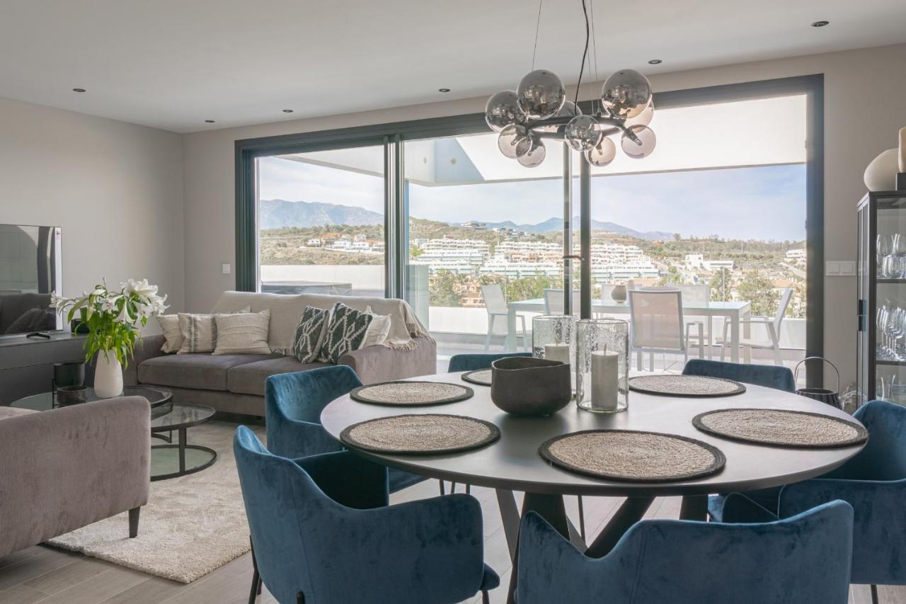 Magnificent Frontline Golf Penthouse In Navigolf La Cala De Mijasアパートメント エクステリア 写真