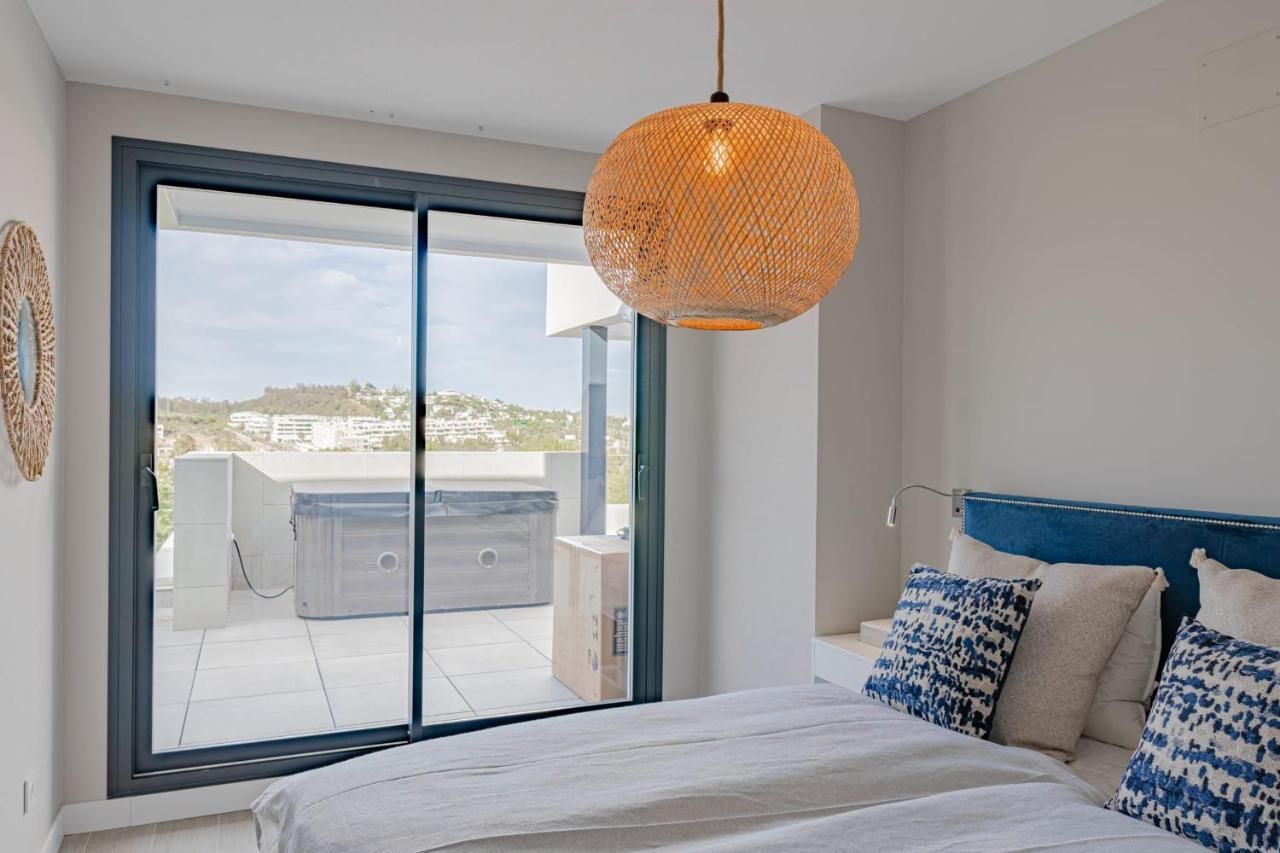 Magnificent Frontline Golf Penthouse In Navigolf La Cala De Mijasアパートメント エクステリア 写真