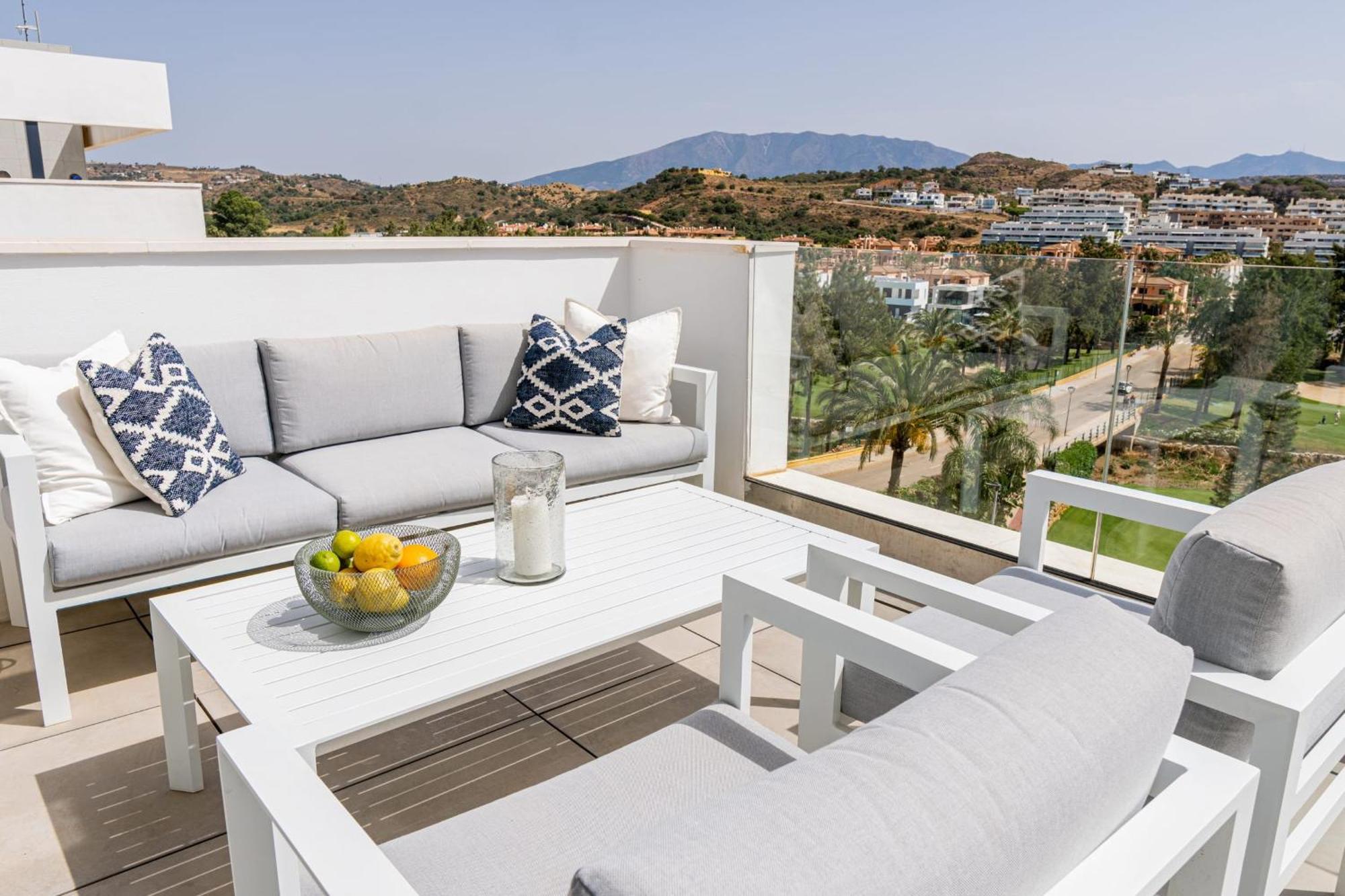 Magnificent Frontline Golf Penthouse In Navigolf La Cala De Mijasアパートメント エクステリア 写真